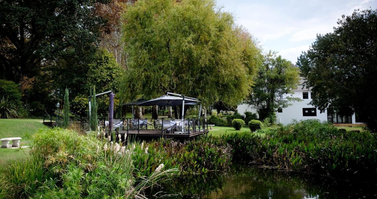Toadbury Hall Country Hotel Johannesburg Exterior photo
