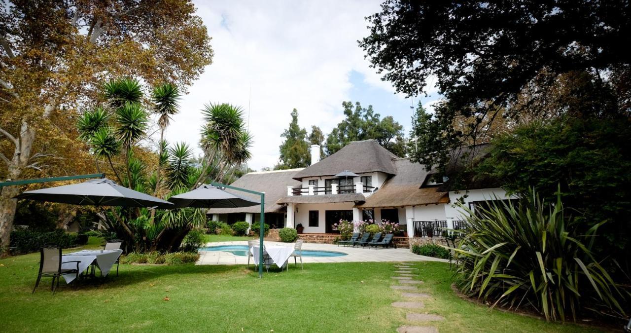 Toadbury Hall Country Hotel Johannesburg Exterior photo