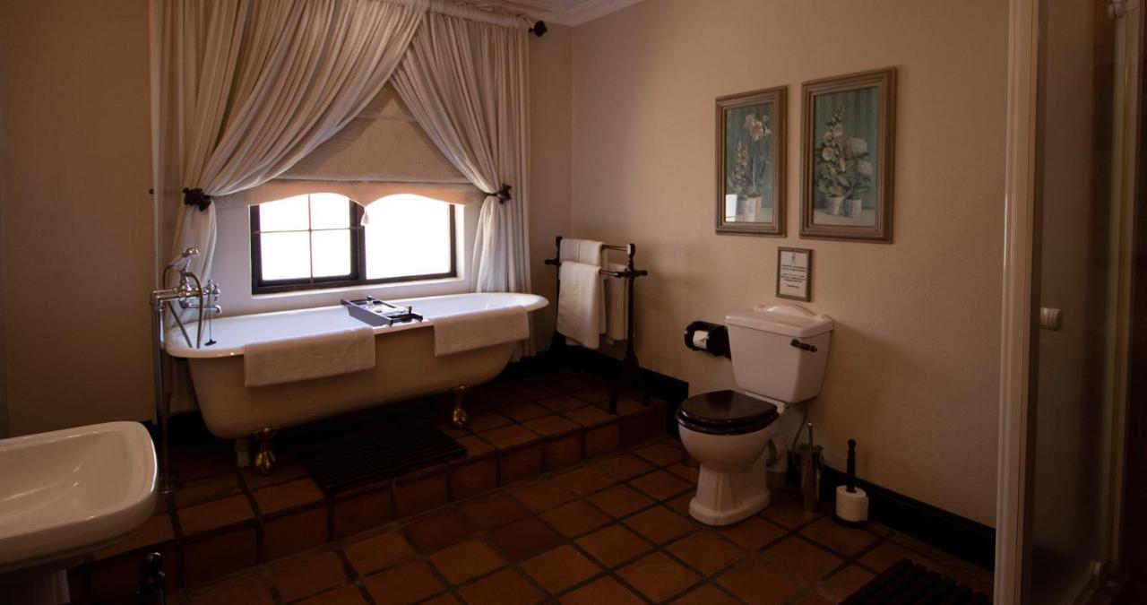 Toadbury Hall Country Hotel Johannesburg Exterior photo