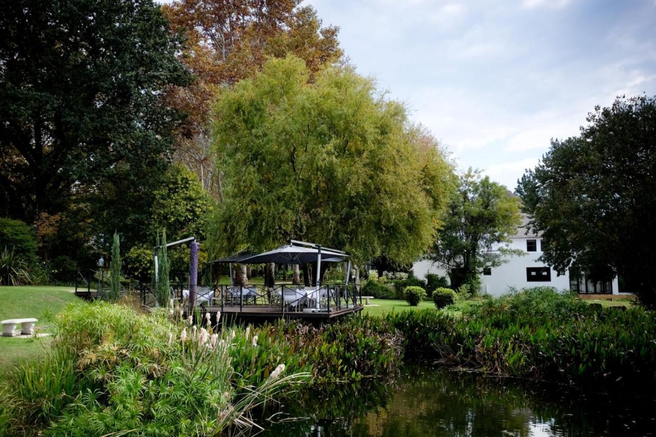 Toadbury Hall Country Hotel Johannesburg Exterior photo
