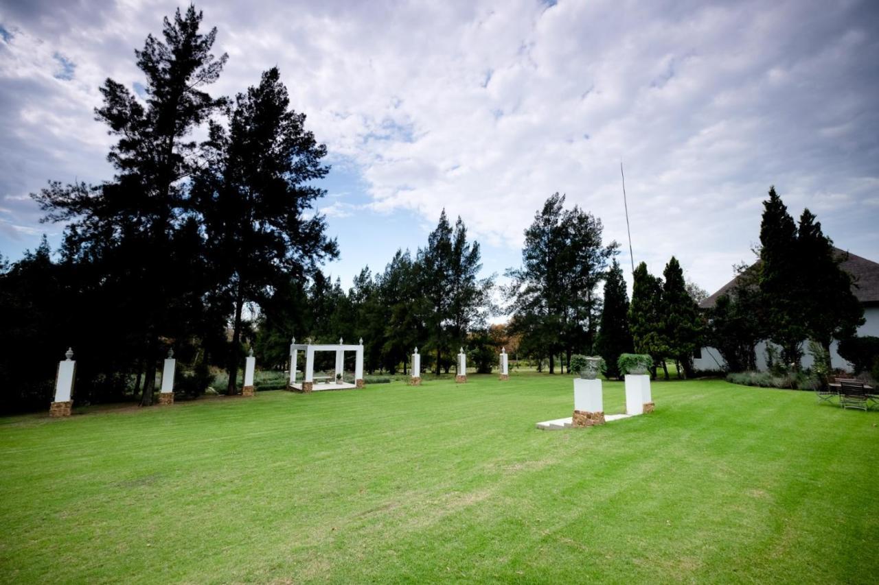 Toadbury Hall Country Hotel Johannesburg Exterior photo